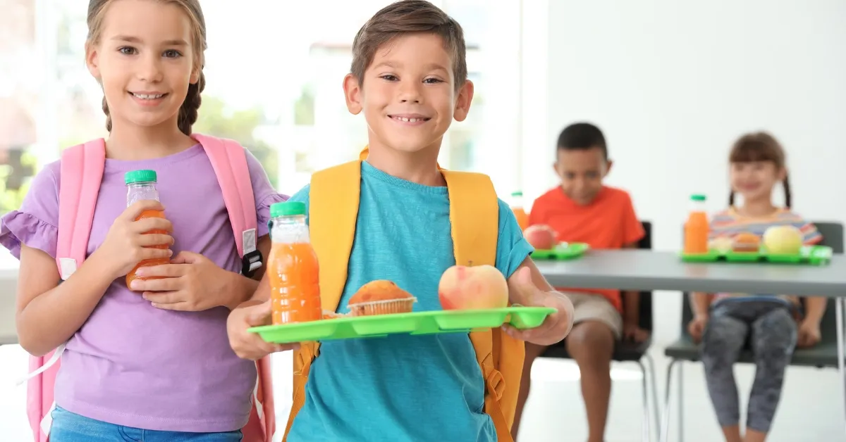 How School Cafeterias Can Promote Food Education